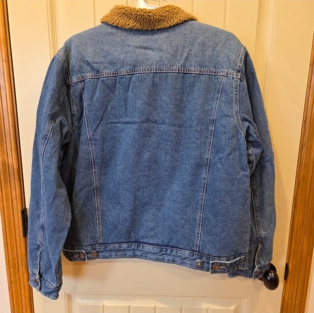 Sherpa-Lined Denim Trucker Jacket/Coat Men's Size Large New Fall Winter Outdoor - Picture 4 of 9